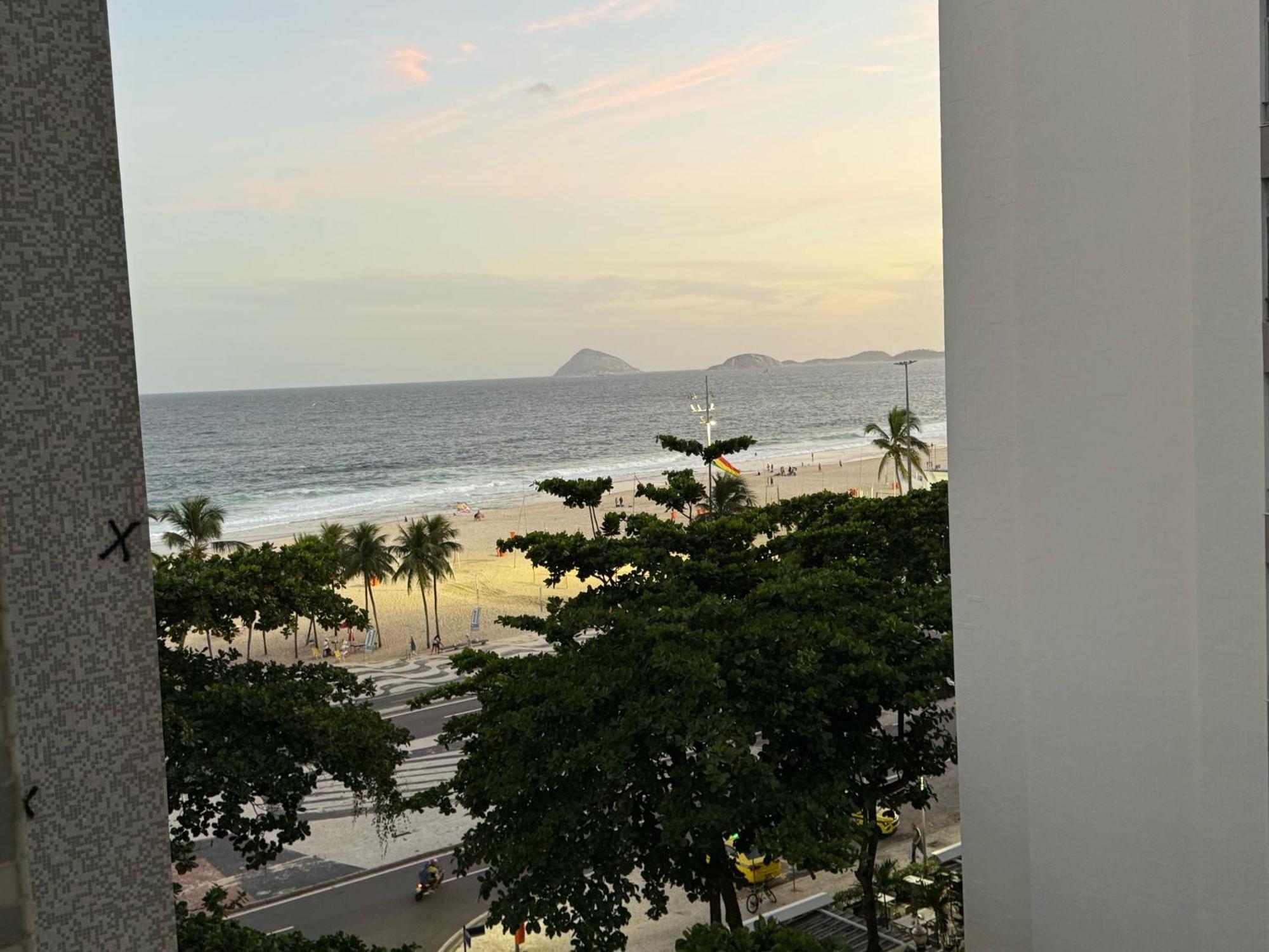 Leme Apartment